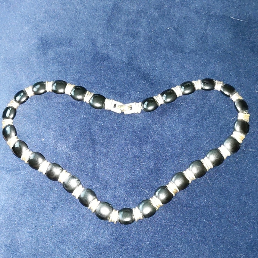 Black and gold necklace